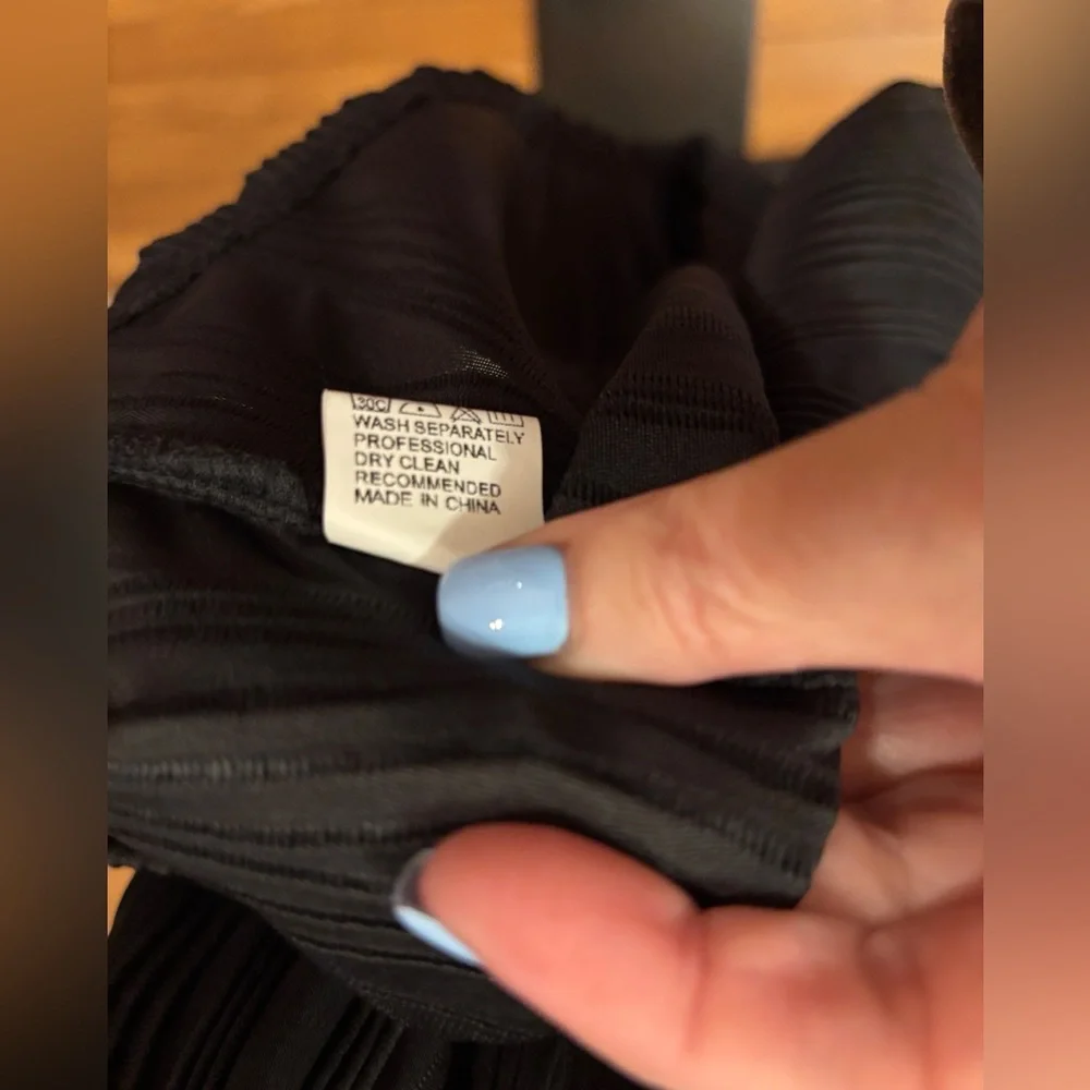 Elegant Black Sleeveless Dress Ring Detail Size L - Picture 5 of 8